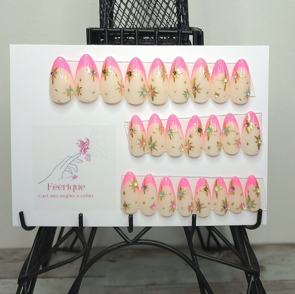 Press on nails - Picture 1 of 1